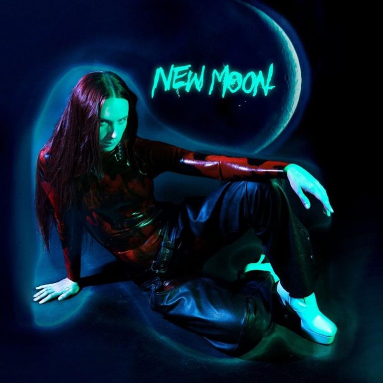 MØ - New Moon